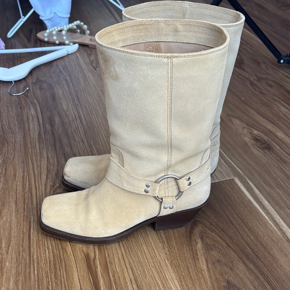 Isabel Marant Cowboy Style Boots 👢🤍